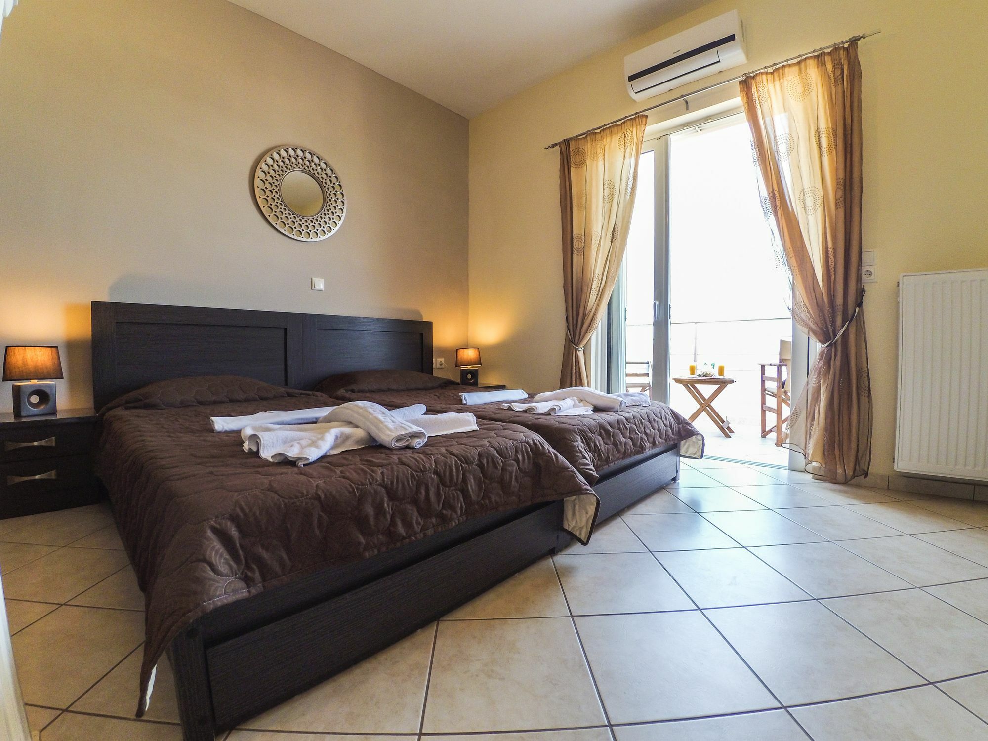 Roumpini Homes 斯塔罗斯 外观 照片