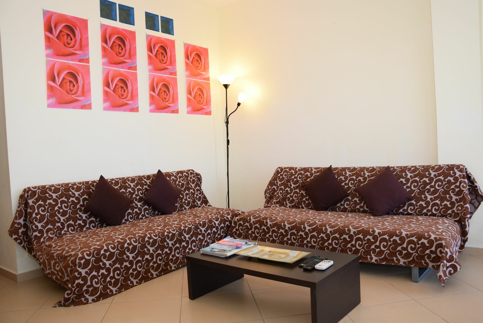 Roumpini Homes 斯塔罗斯 外观 照片